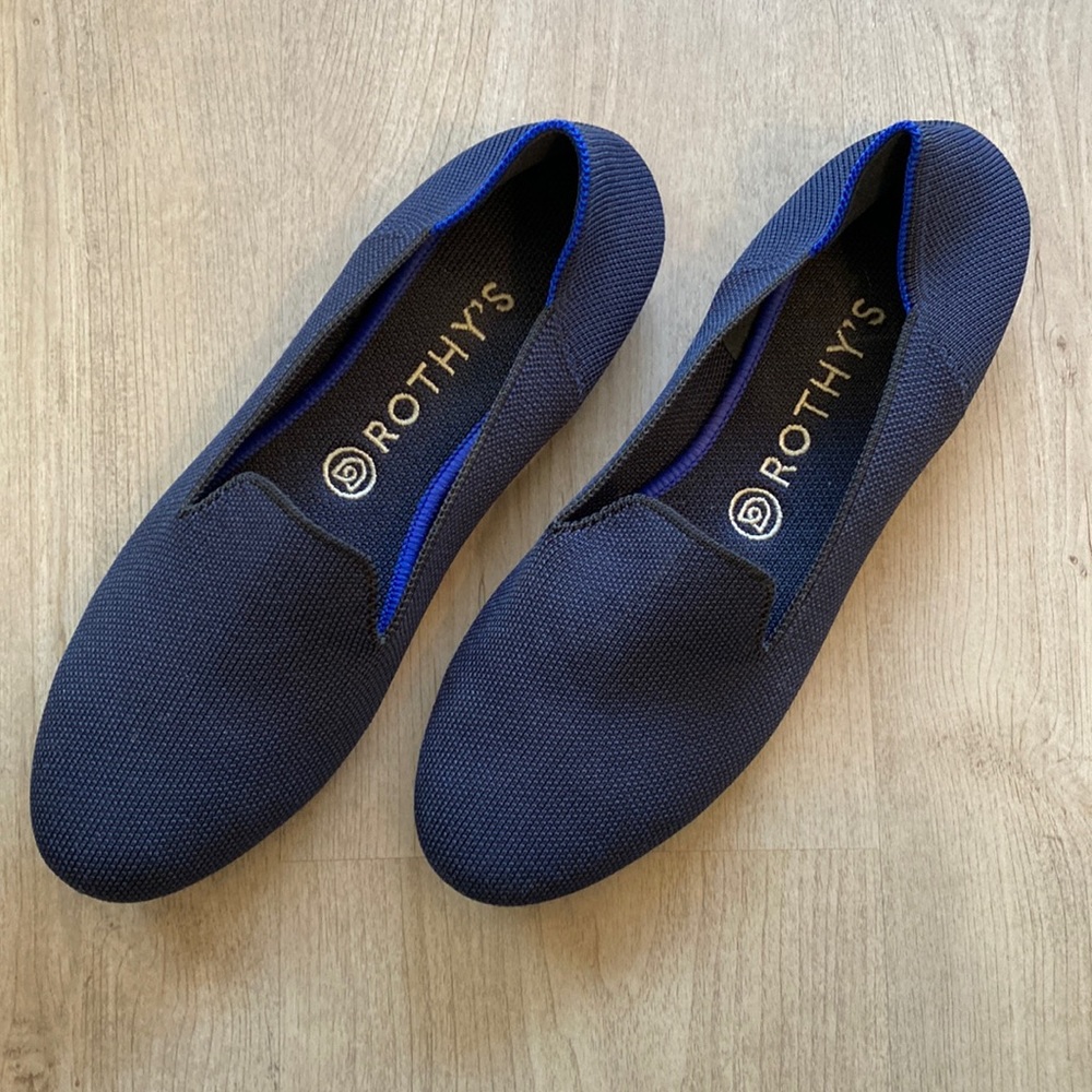Great condition navy loafer Rothy’s